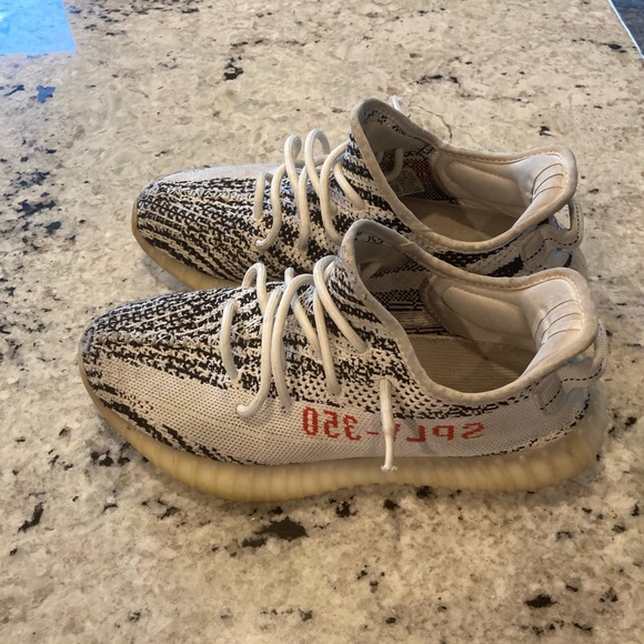 Yeezy 350 zebra mens size 8 AUTHENTIC - Picture 3 of 4